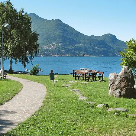 Mari 190s Casa vacanze Dervio