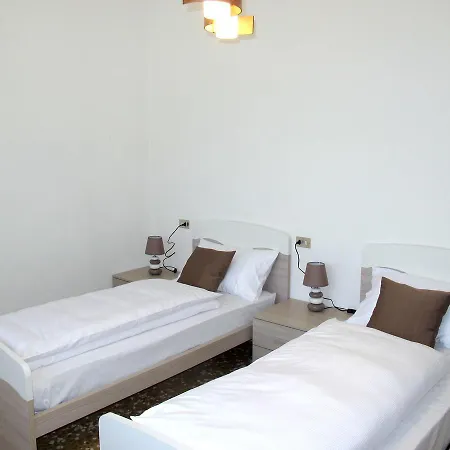 Casa vacanze Mari 190s